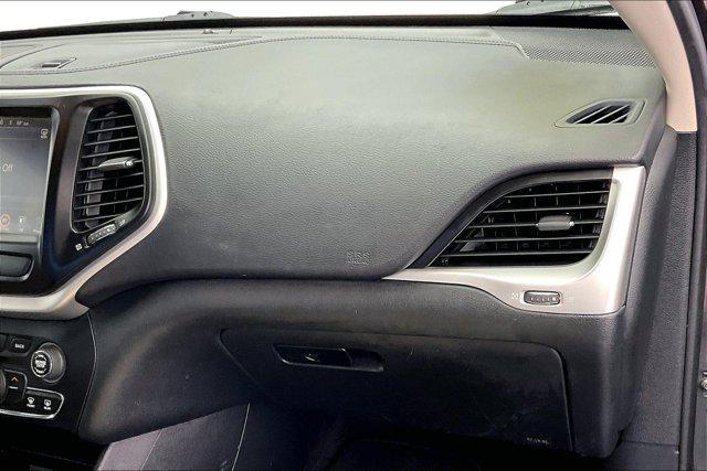 used 2016 Jeep Cherokee car, priced at $11,403