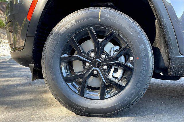 new 2025 Jeep Grand Cherokee L car, priced at $44,230