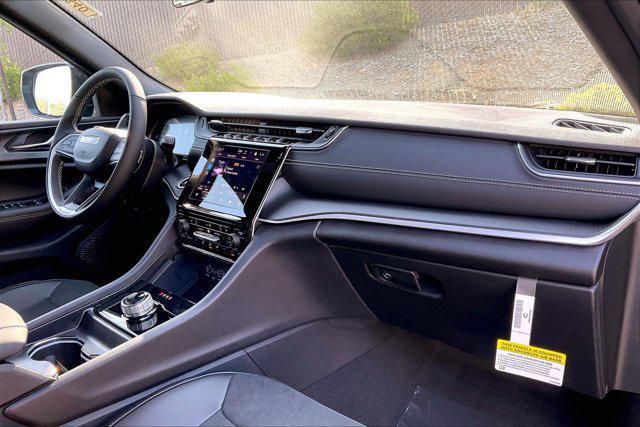 new 2025 Jeep Grand Cherokee L car, priced at $44,230