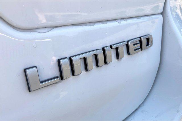 new 2025 Jeep Grand Cherokee car, priced at $45,415