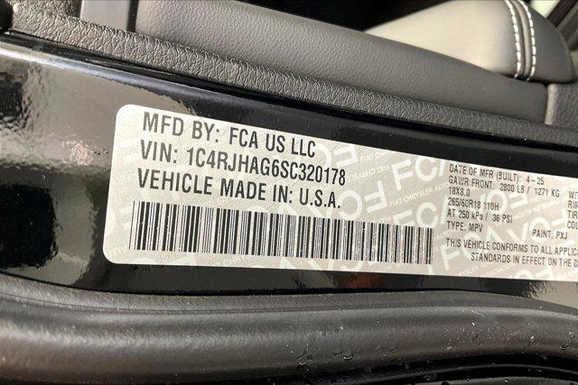 new 2025 Jeep Grand Cherokee car, priced at $44,230