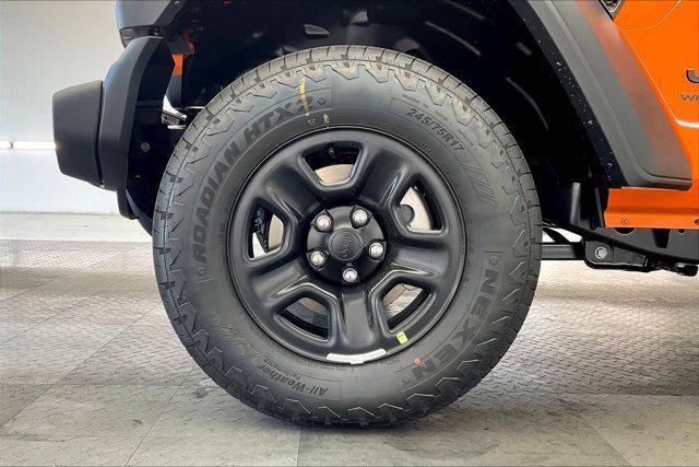 new 2025 Jeep Wrangler car, priced at $42,475