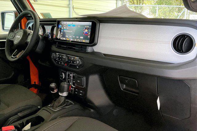 new 2025 Jeep Wrangler car, priced at $55,375