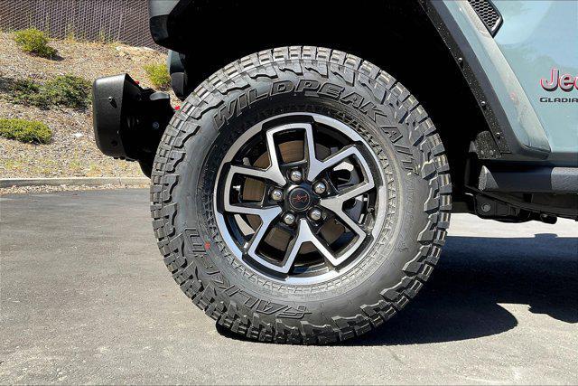 new 2025 Jeep Gladiator car, priced at $57,900