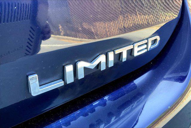 used 2022 Toyota Highlander Hybrid car, priced at $30,100