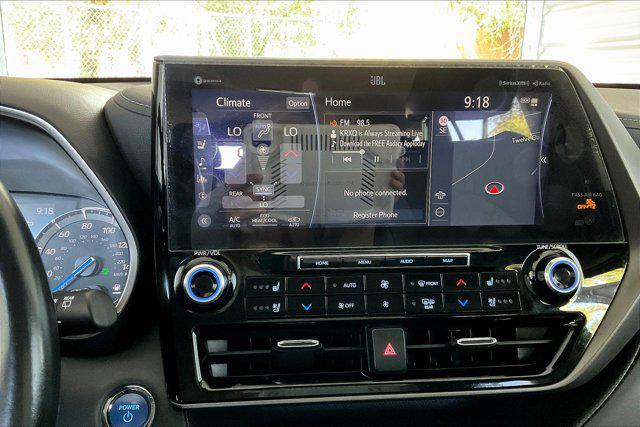 used 2022 Toyota Highlander Hybrid car, priced at $30,100