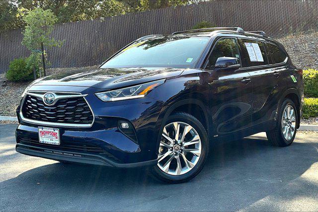 used 2022 Toyota Highlander Hybrid car, priced at $30,100
