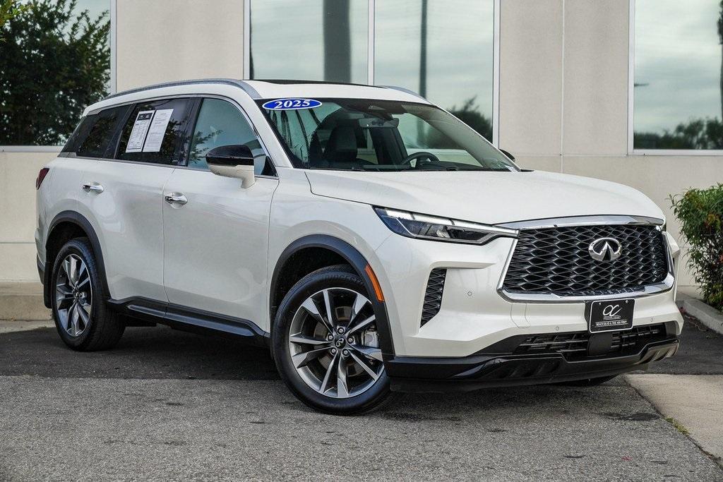 used 2025 INFINITI QX60 car, priced at $45,890