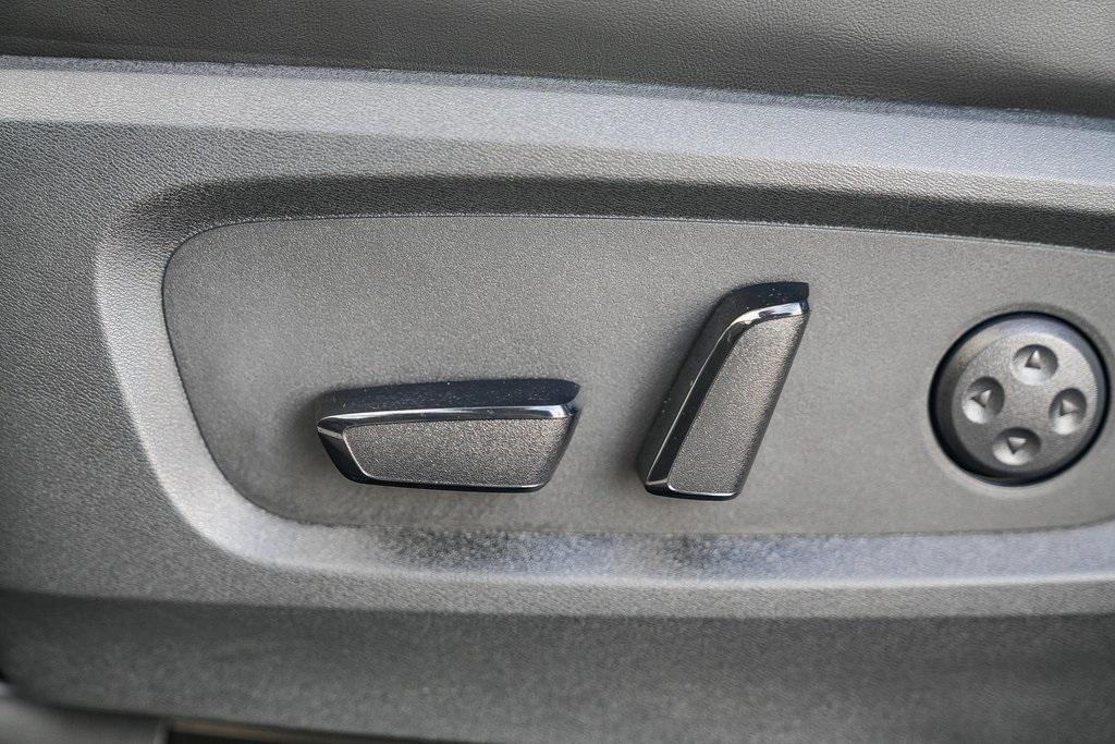 used 2025 INFINITI QX60 car, priced at $45,890