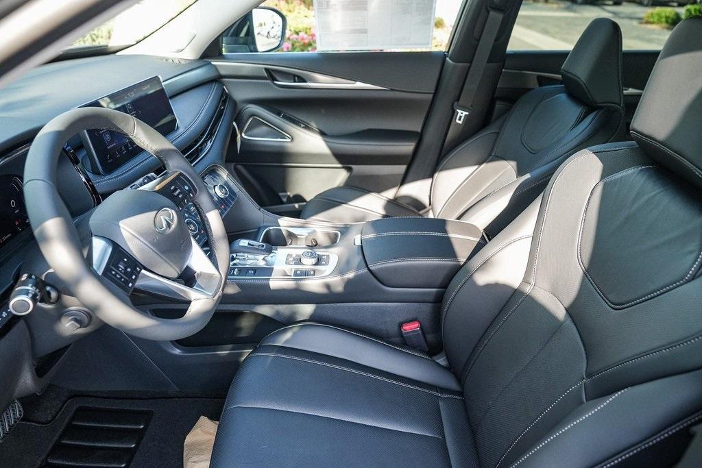 new 2025 INFINITI QX60 car, priced at $58,385