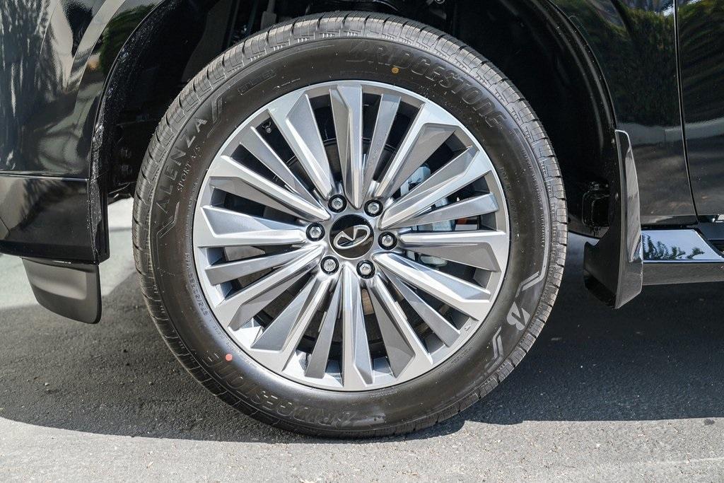 new 2026 INFINITI QX80 car, priced at $97,580