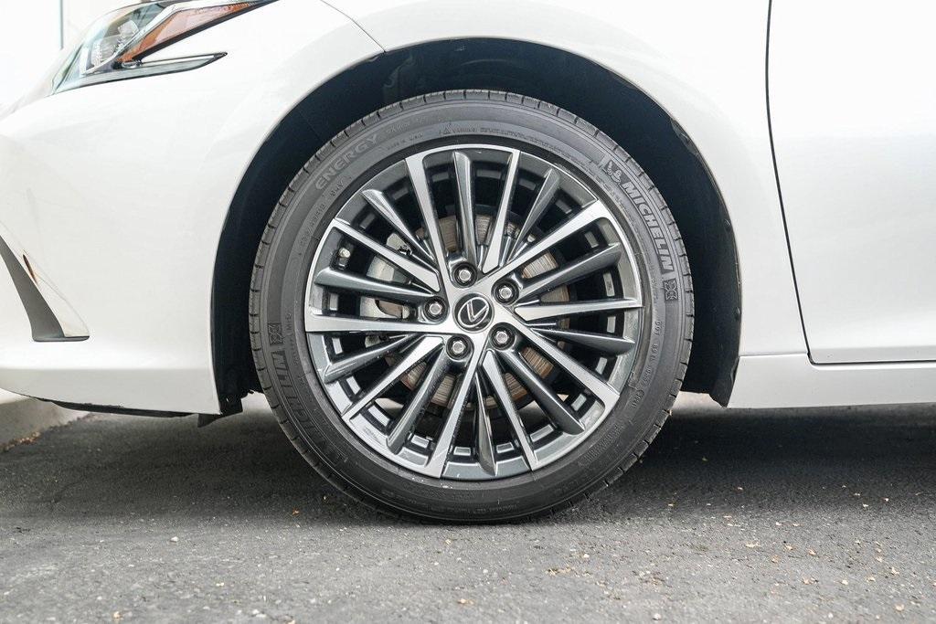 used 2022 Lexus ES 350 car, priced at $36,987