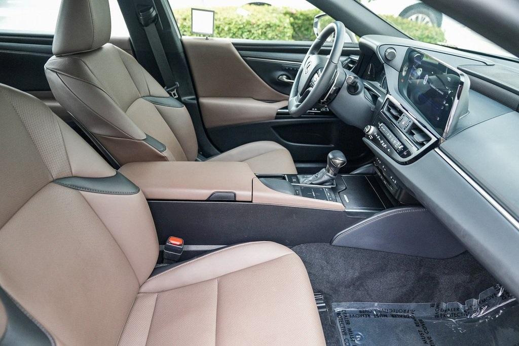 used 2022 Lexus ES 350 car, priced at $36,987