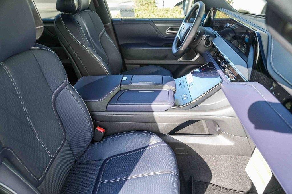 new 2026 INFINITI QX80 car, priced at $106,320