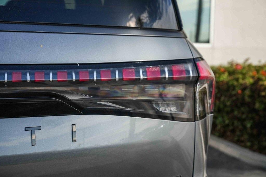 new 2026 INFINITI QX80 car, priced at $106,320