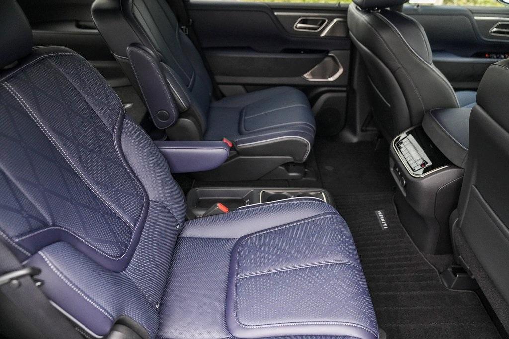 new 2026 INFINITI QX80 car, priced at $106,320