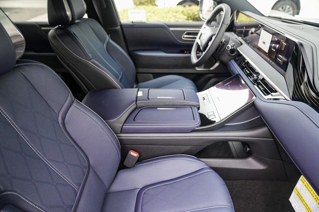 new 2026 INFINITI QX80 car, priced at $106,320