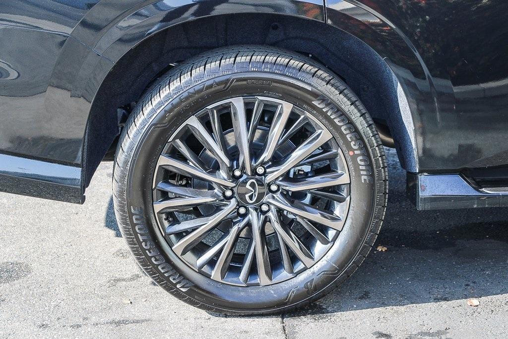 new 2025 INFINITI QX80 car, priced at $112,590