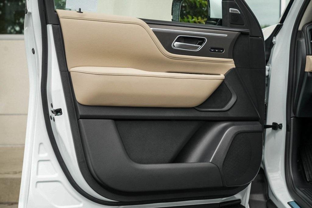 new 2026 INFINITI QX80 car, priced at $87,700