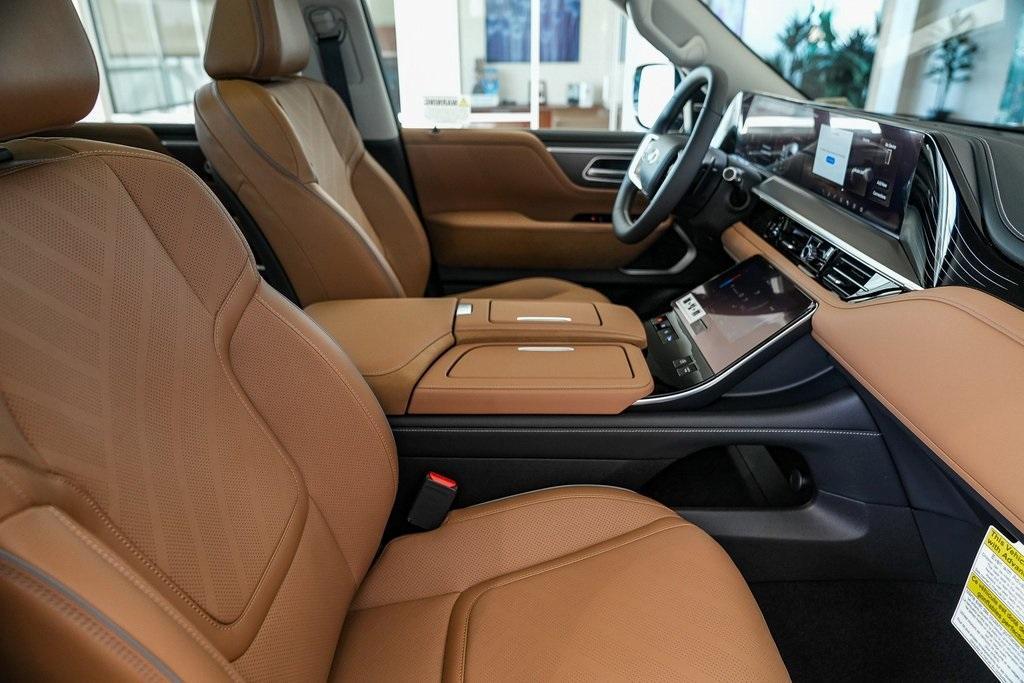 new 2025 INFINITI QX80 car, priced at $92,795