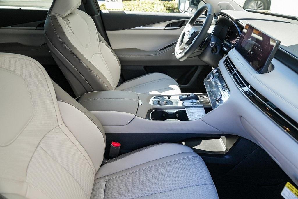 new 2026 INFINITI QX60 car, priced at $61,895