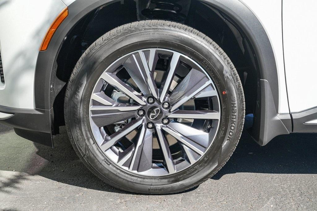 new 2026 INFINITI QX60 car, priced at $61,895