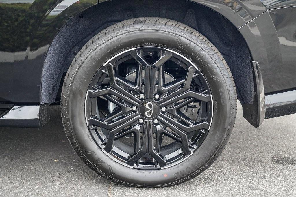 new 2026 INFINITI QX80 car, priced at $106,320