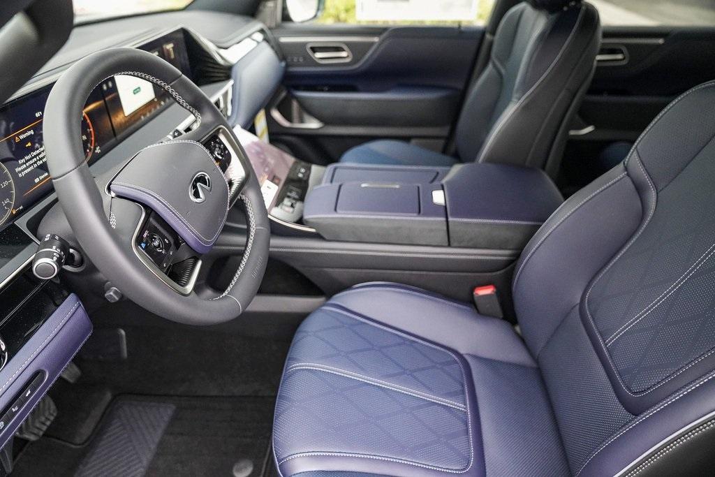 new 2026 INFINITI QX80 car, priced at $106,320