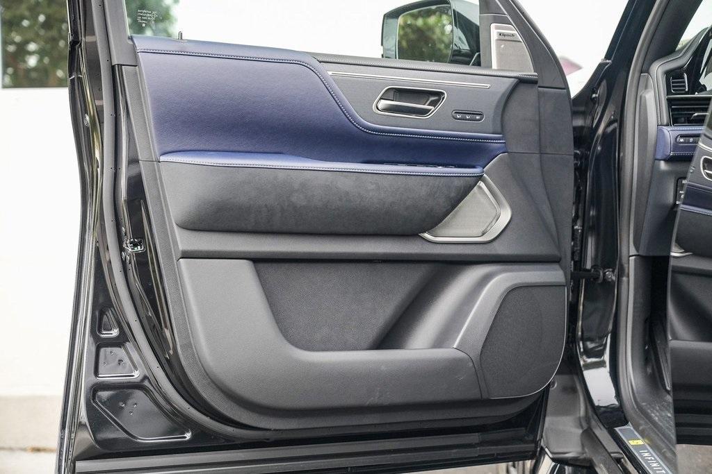 new 2026 INFINITI QX80 car, priced at $106,320