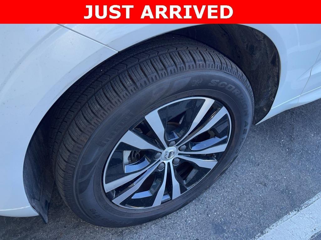 used 2023 Volvo XC60 car, priced at $29,987