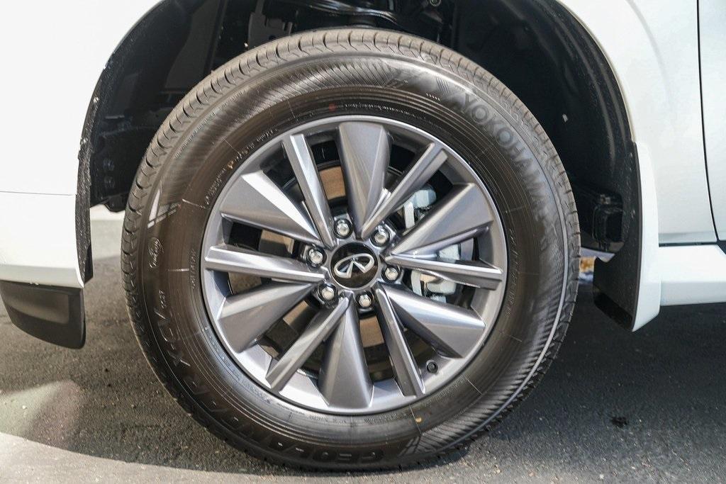 new 2026 INFINITI QX80 car, priced at $90,800