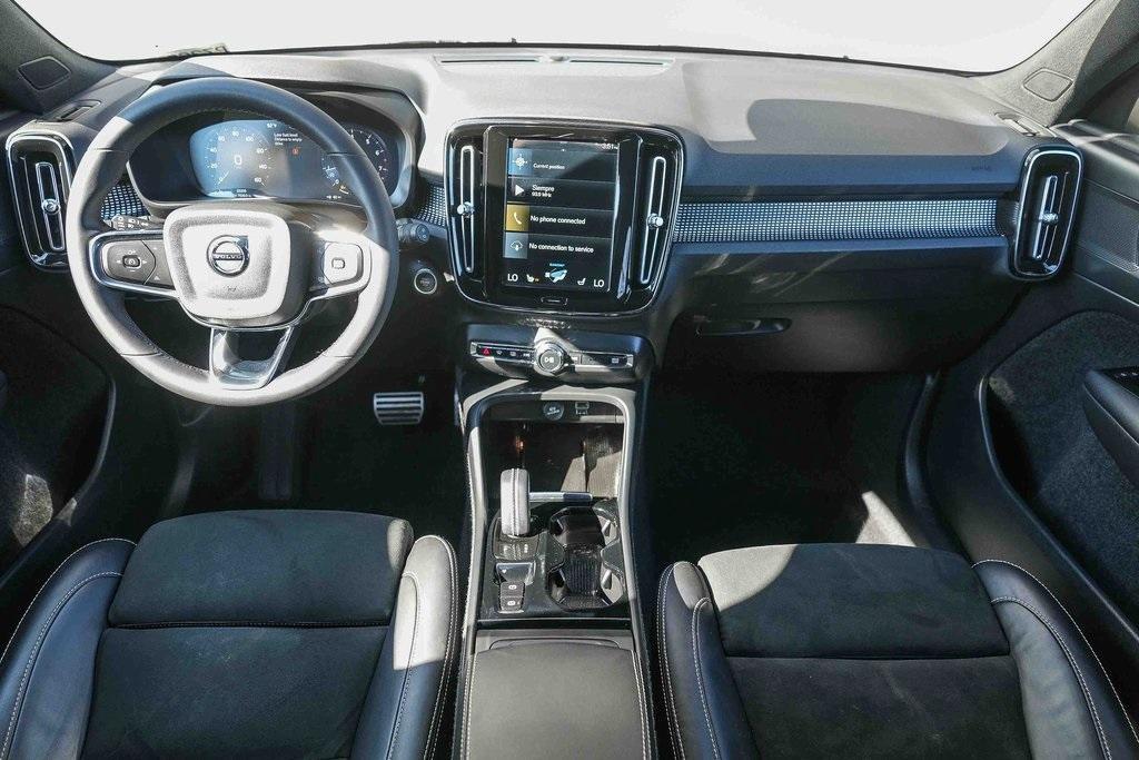 used 2022 Volvo XC40 car, priced at $28,387