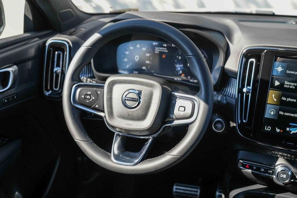 used 2022 Volvo XC40 car, priced at $28,387