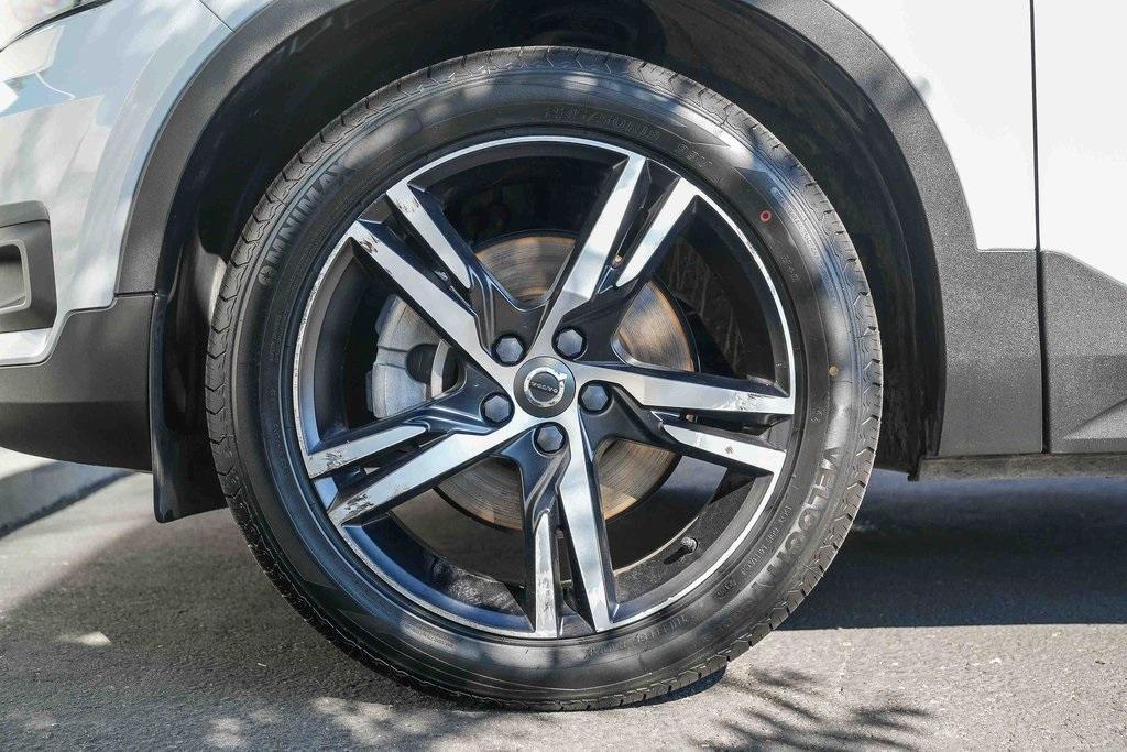 used 2022 Volvo XC40 car, priced at $28,387