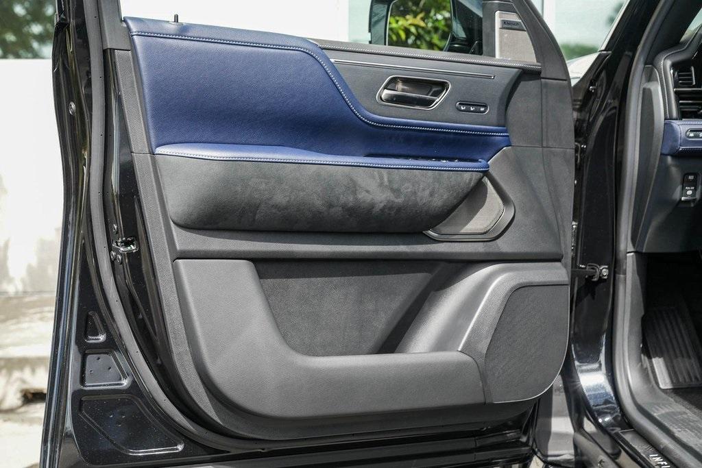 new 2026 INFINITI QX80 car, priced at $106,320