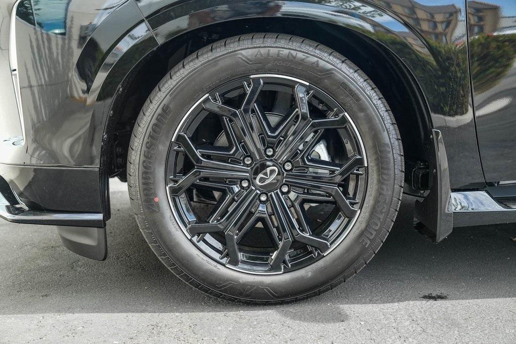 new 2026 INFINITI QX80 car, priced at $106,320