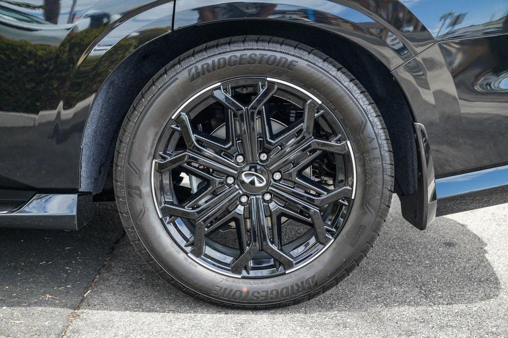 new 2026 INFINITI QX80 car, priced at $106,320