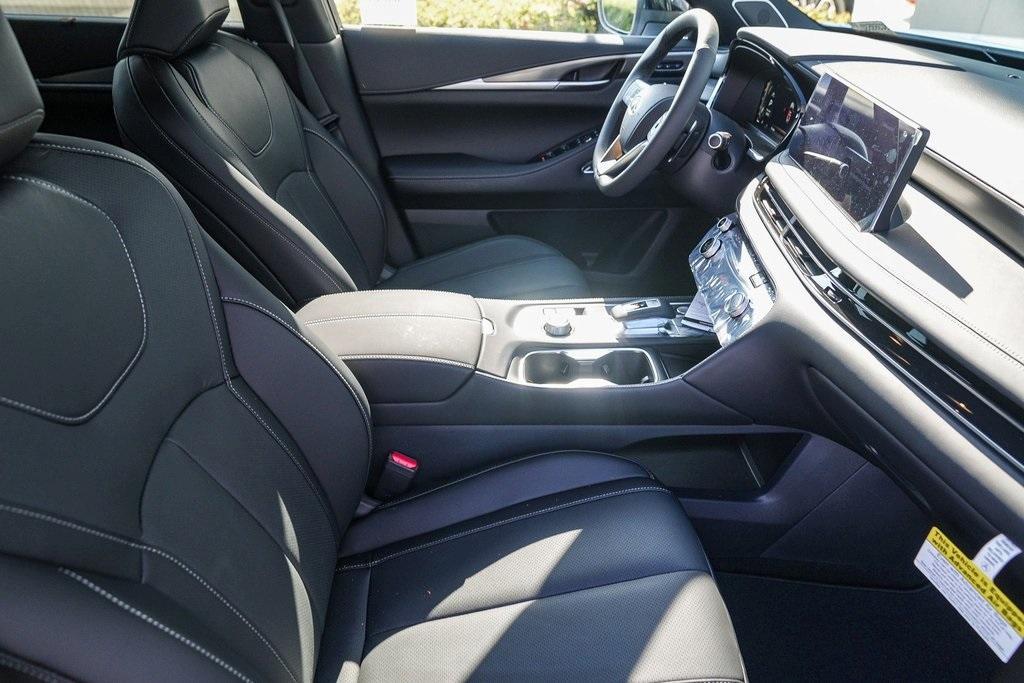 new 2025 INFINITI QX60 car, priced at $62,980