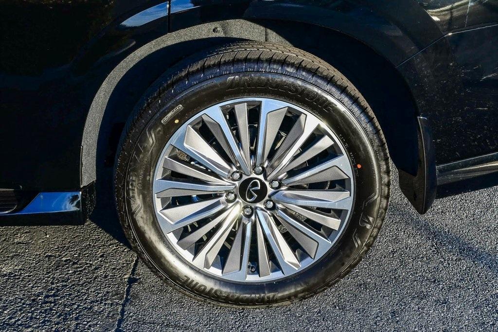 new 2026 INFINITI QX80 car, priced at $97,580