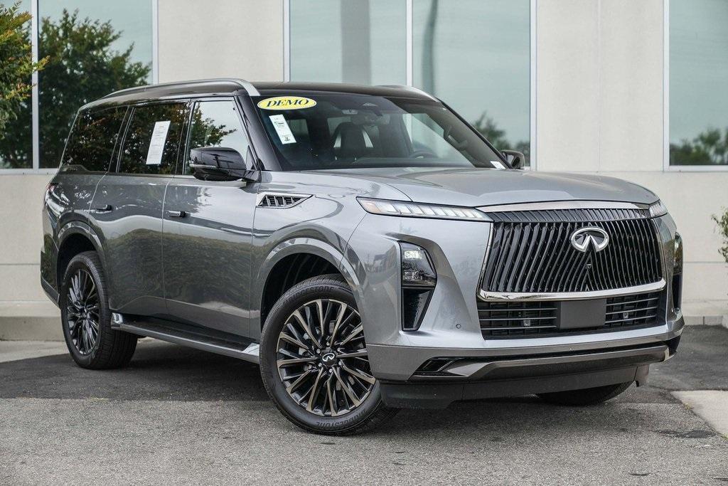 new 2025 INFINITI QX80 car, priced at $112,590