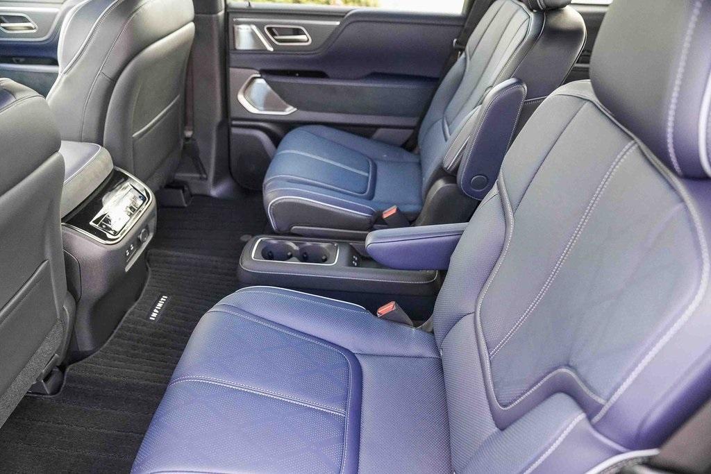 new 2026 INFINITI QX80 car, priced at $106,320