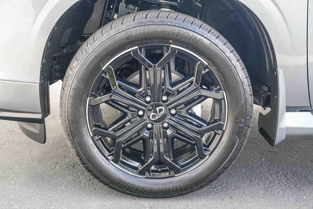 new 2026 INFINITI QX80 car, priced at $106,320