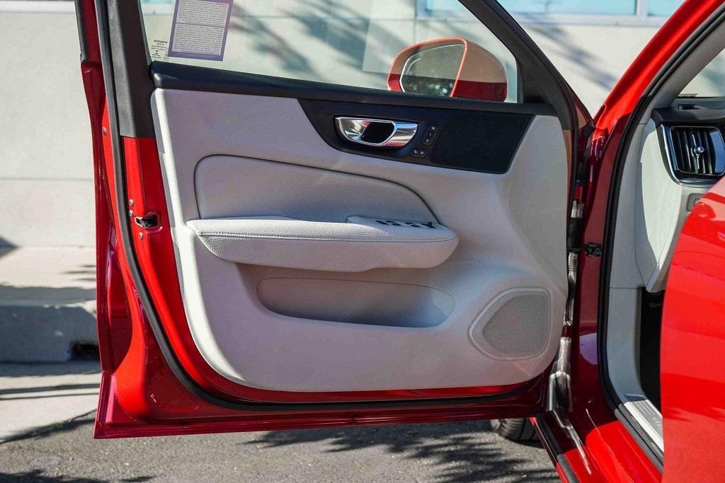 used 2020 Volvo V60 car, priced at $27,888