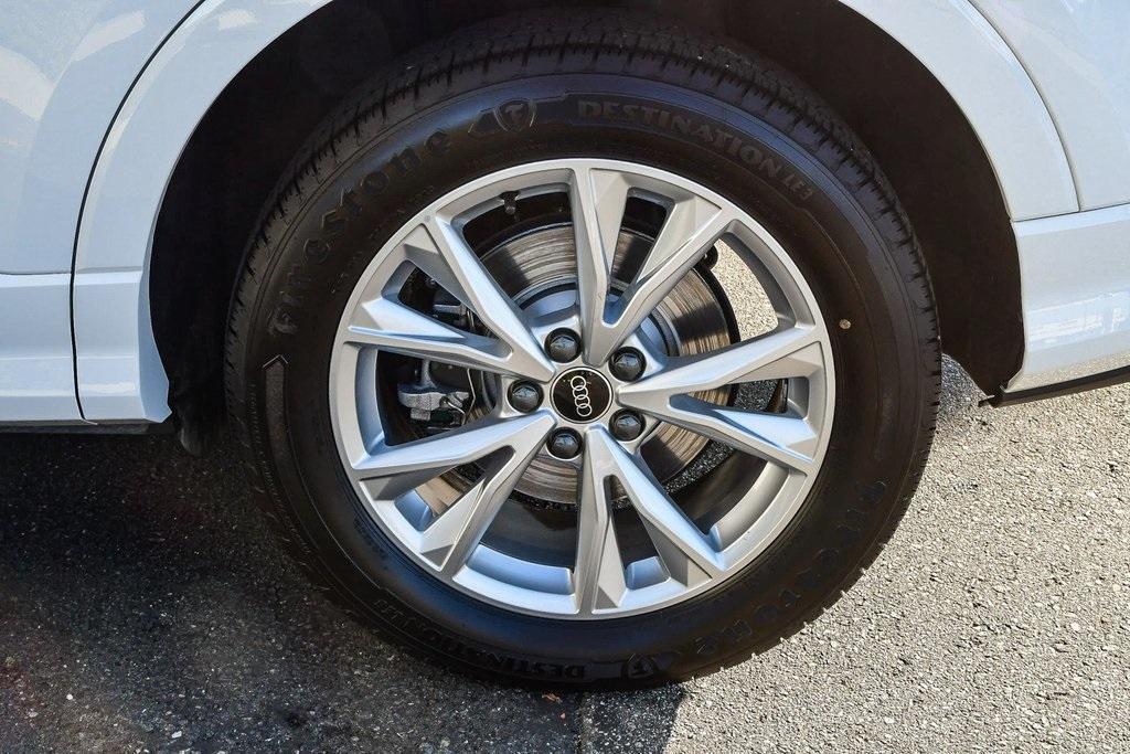 used 2024 Audi Q3 car, priced at $25,900