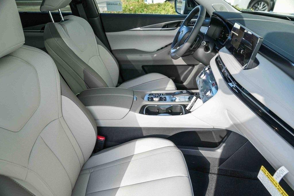 new 2026 INFINITI QX60 car, priced at $61,690