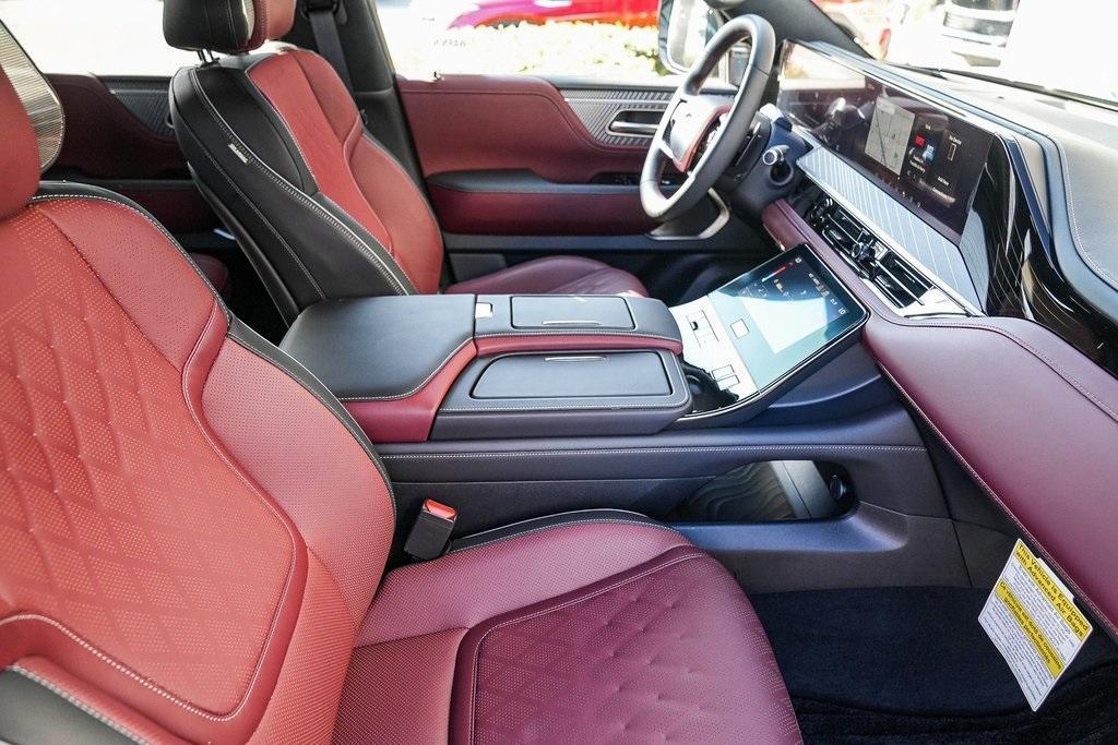 new 2025 INFINITI QX80 car, priced at $112,590