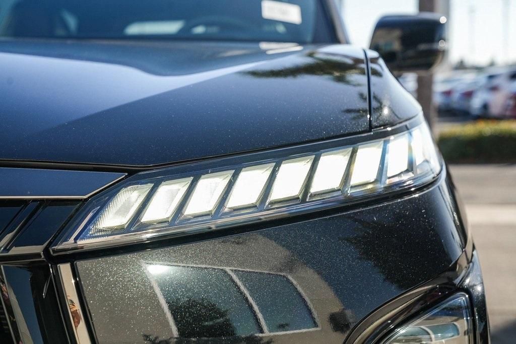 new 2025 INFINITI QX80 car, priced at $112,590