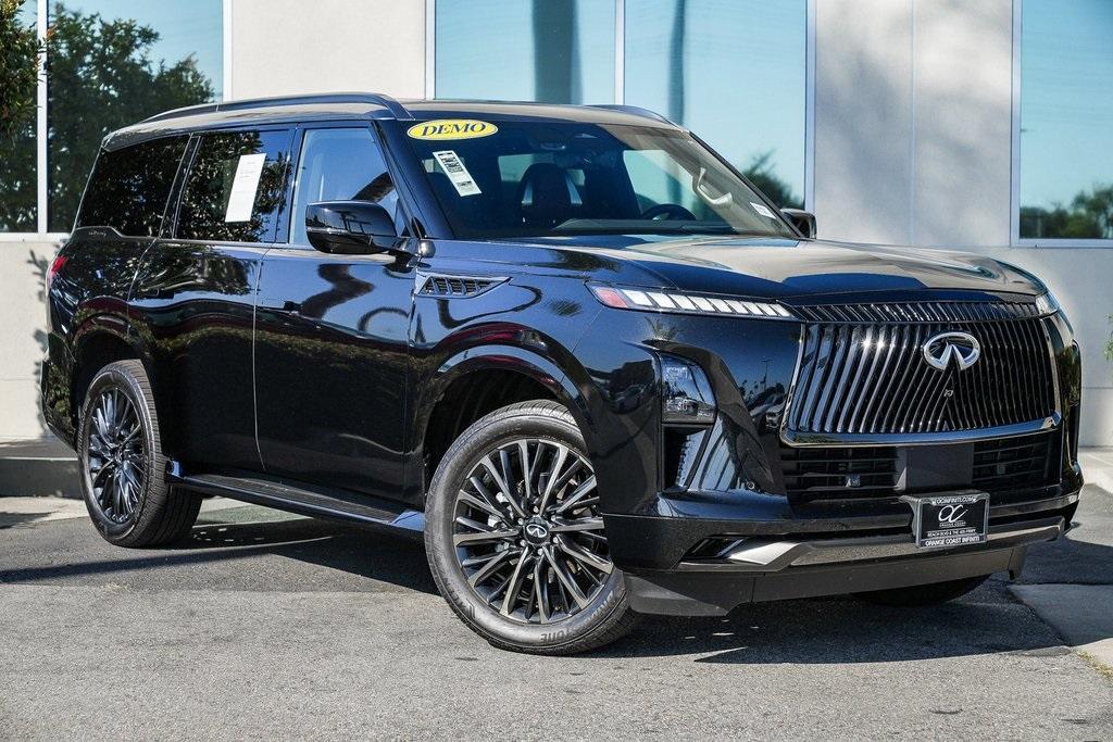 new 2025 INFINITI QX80 car, priced at $112,590
