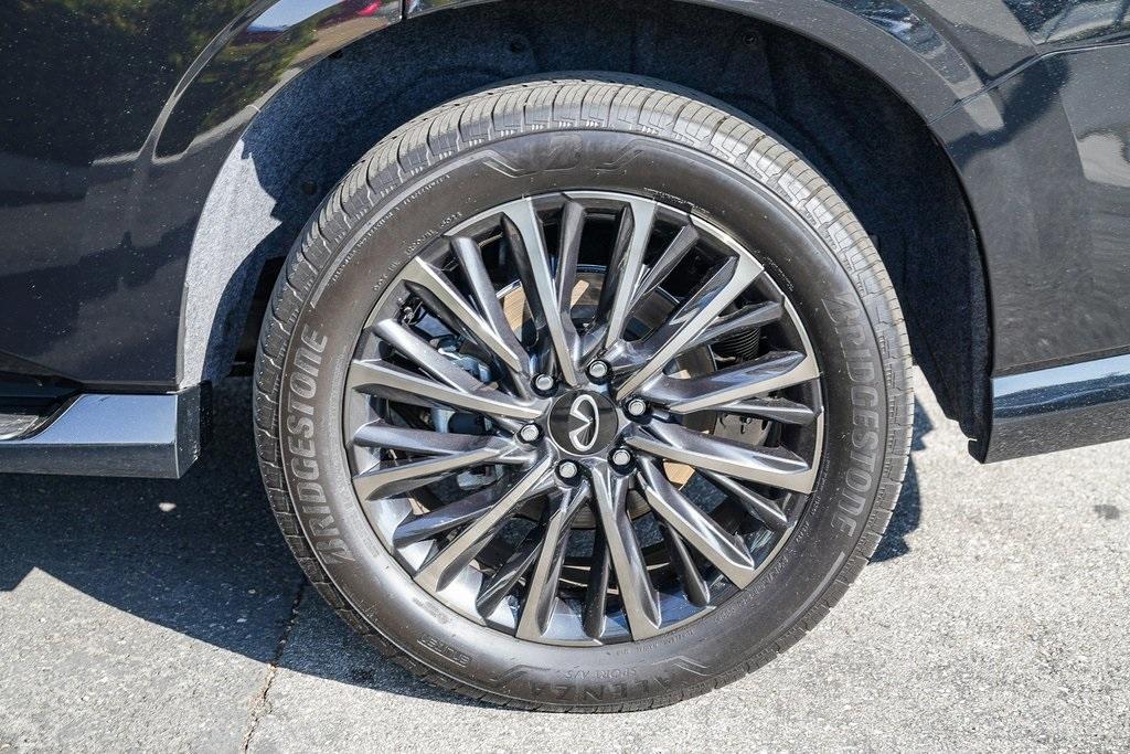 new 2025 INFINITI QX80 car, priced at $112,590