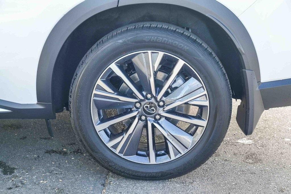 new 2026 INFINITI QX60 car, priced at $59,895